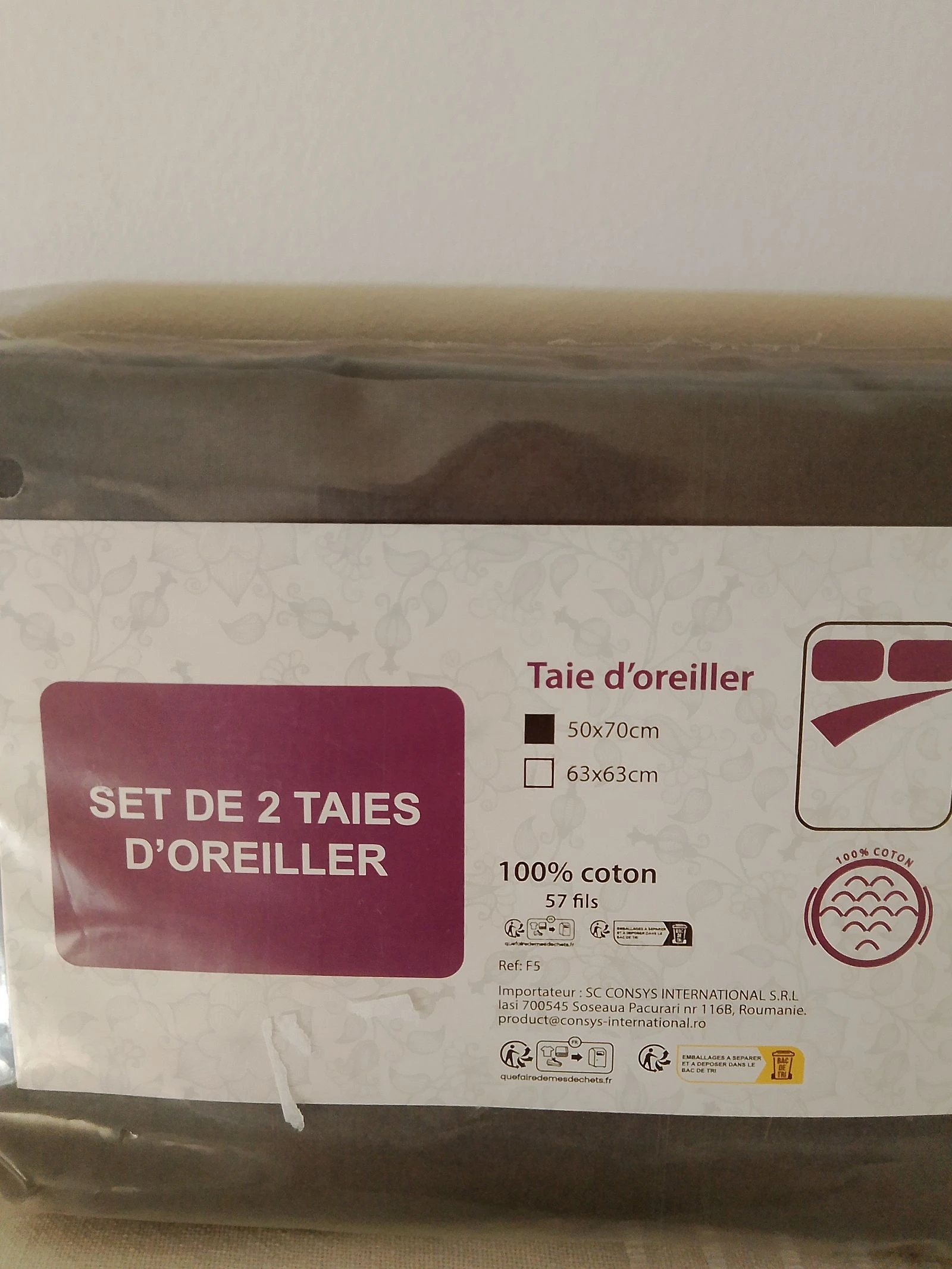Set neuf sous blister de 2 taies d'oreillers 50 x 70 cm